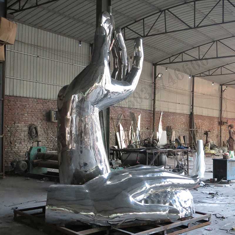 手托水滴雕塑，不銹鋼手托水滴雕塑，手托水滴景觀雕塑