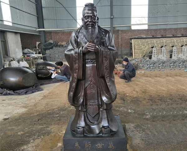 玻璃鋼雕塑制作出仿銅雕塑效果的步驟是什么呢？